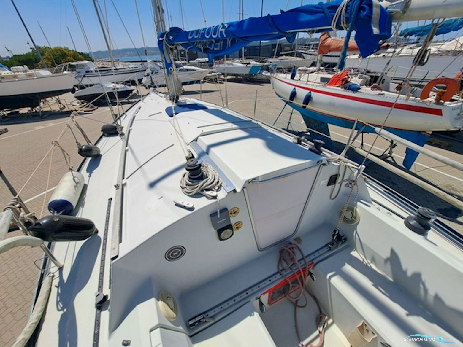 Dufour 3800