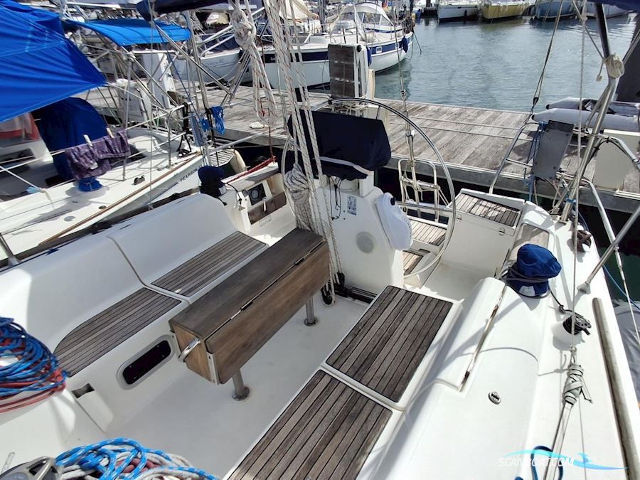 Dufour 40 Performance