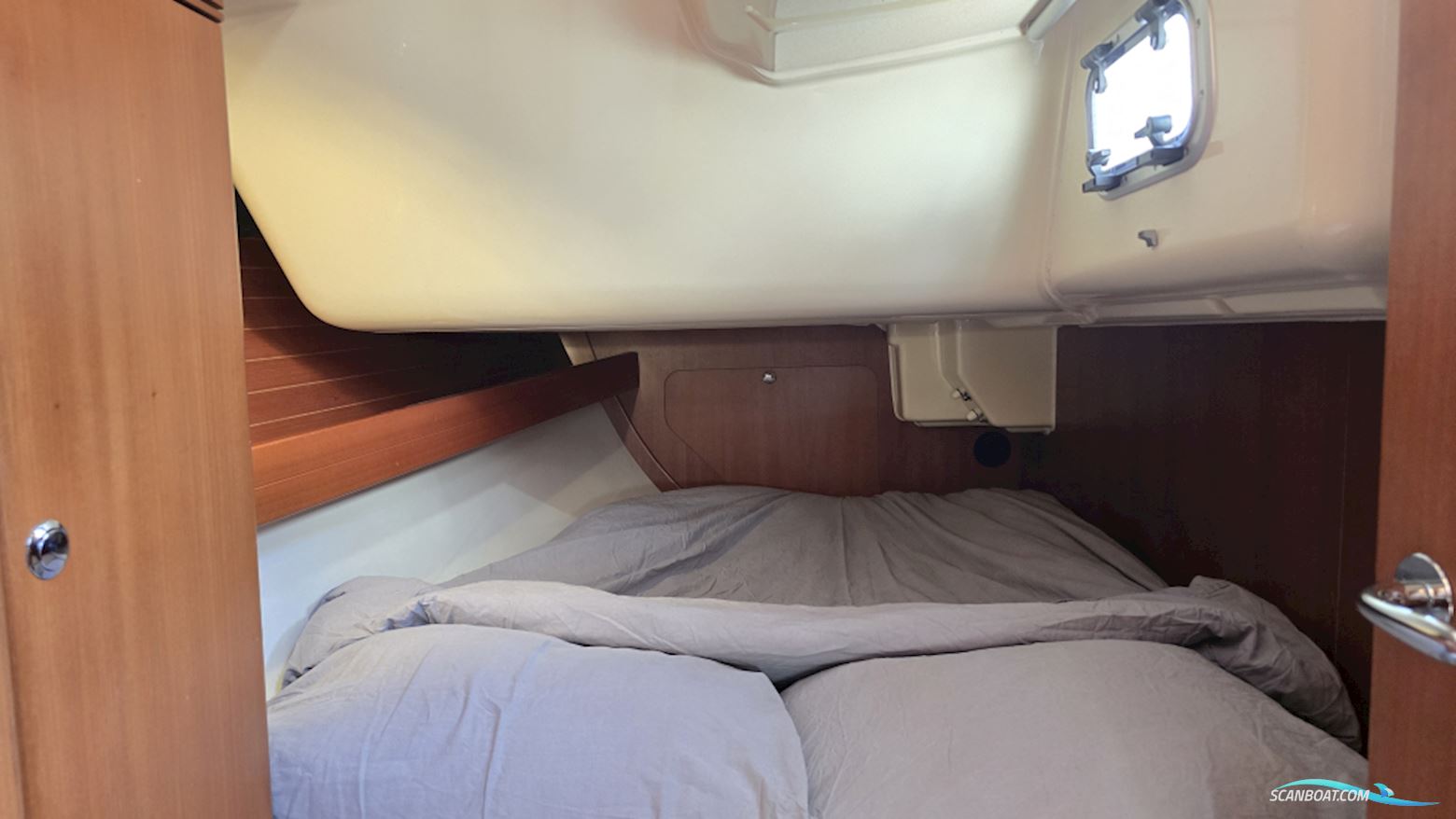 Dufour 40 Performance