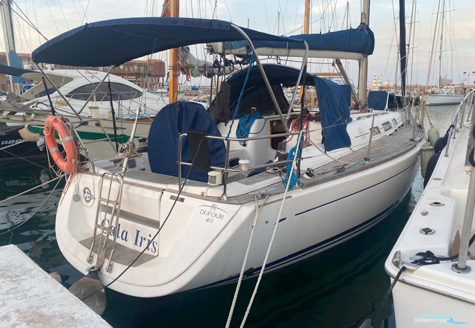 Dufour 40