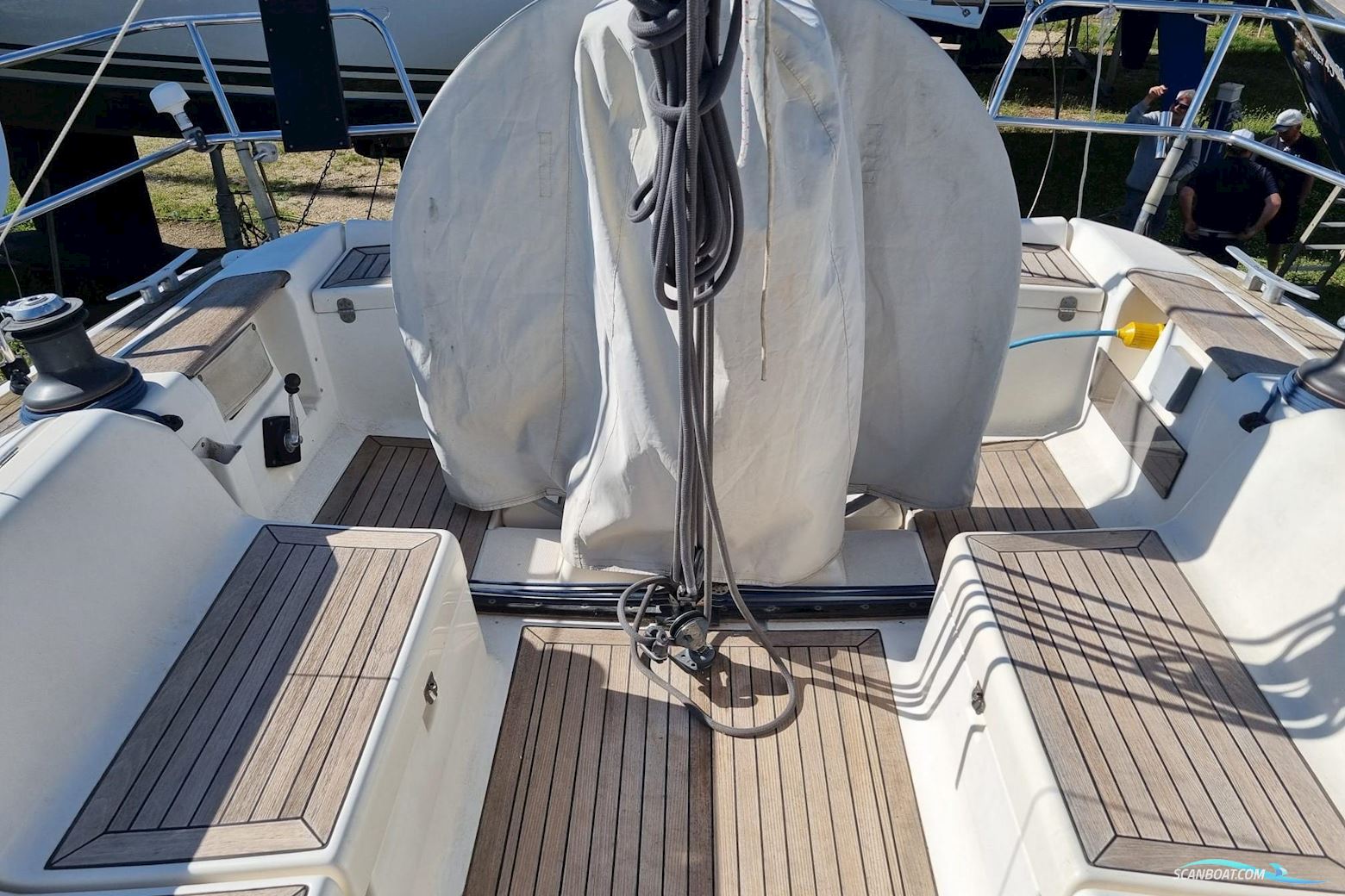 Dufour 40