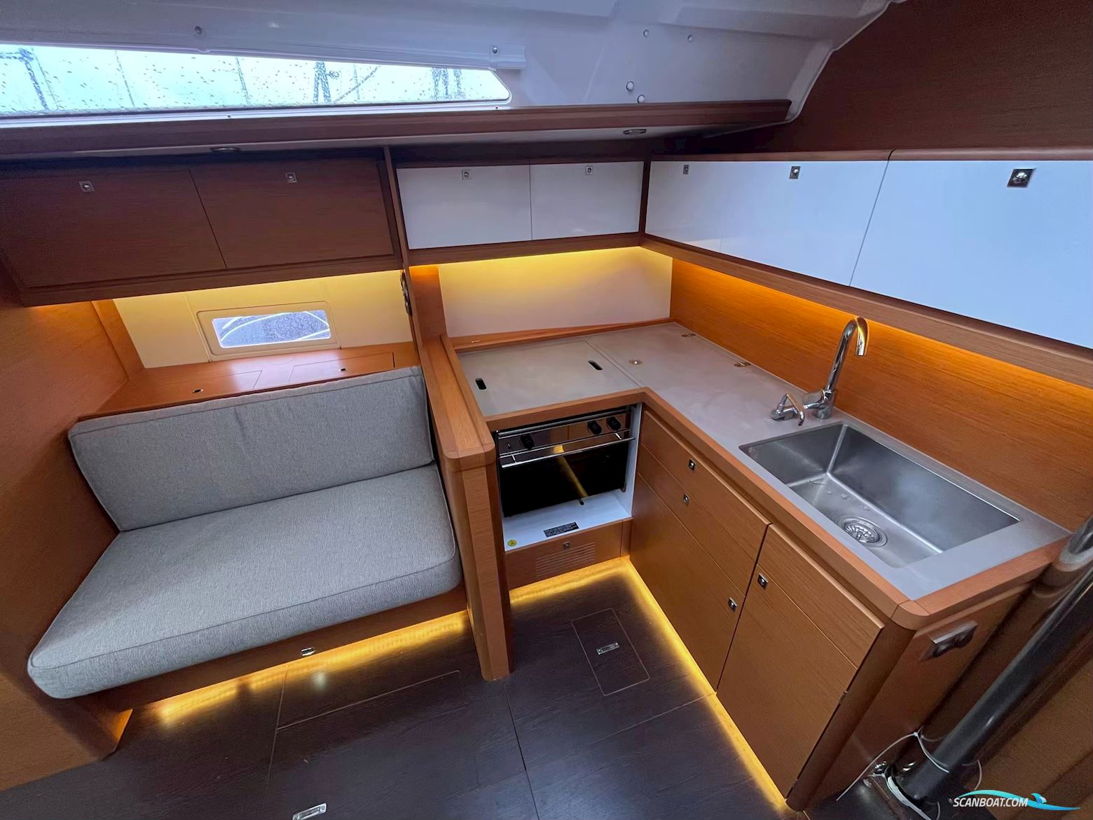 Dufour 430