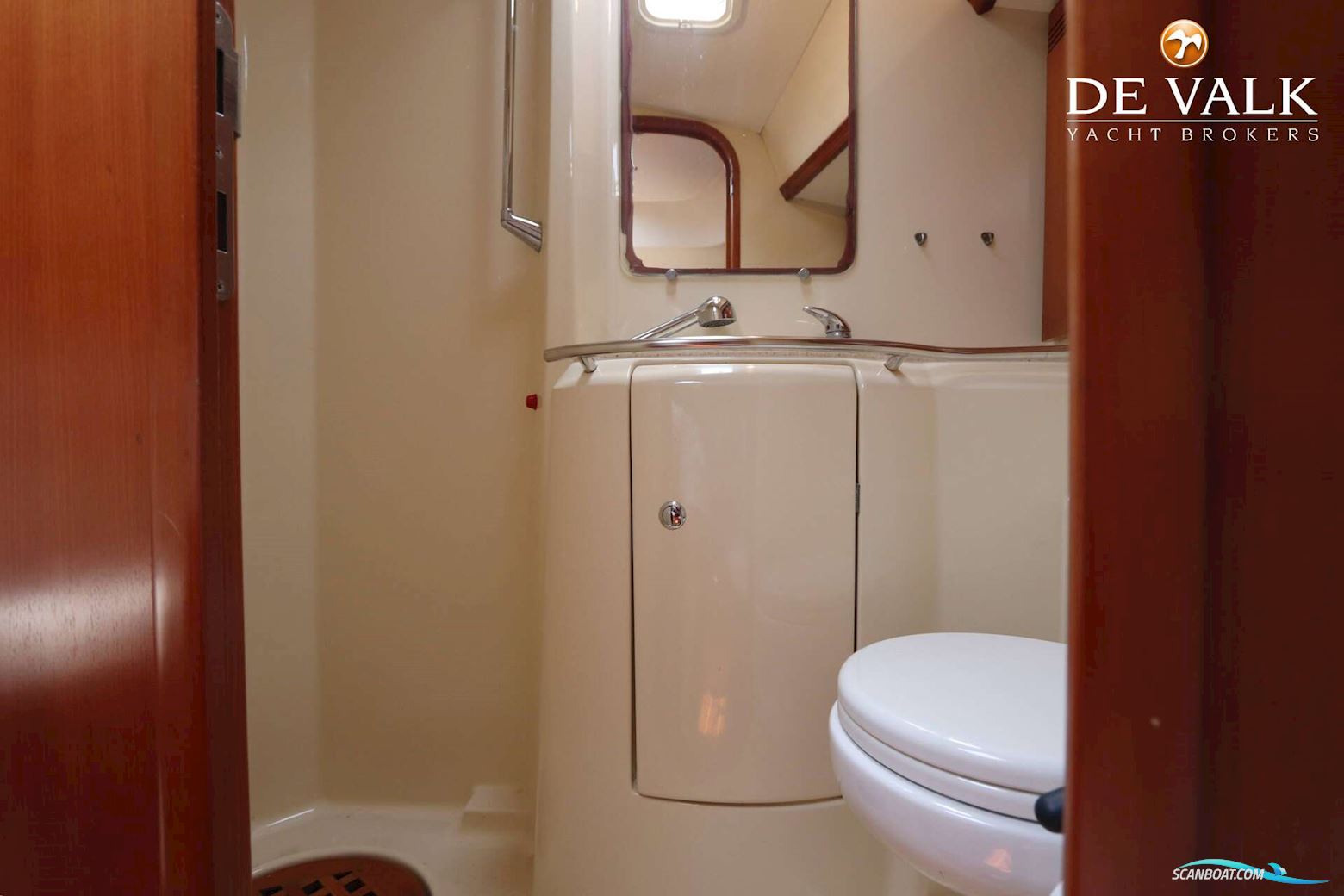 Dufour 44 Performance