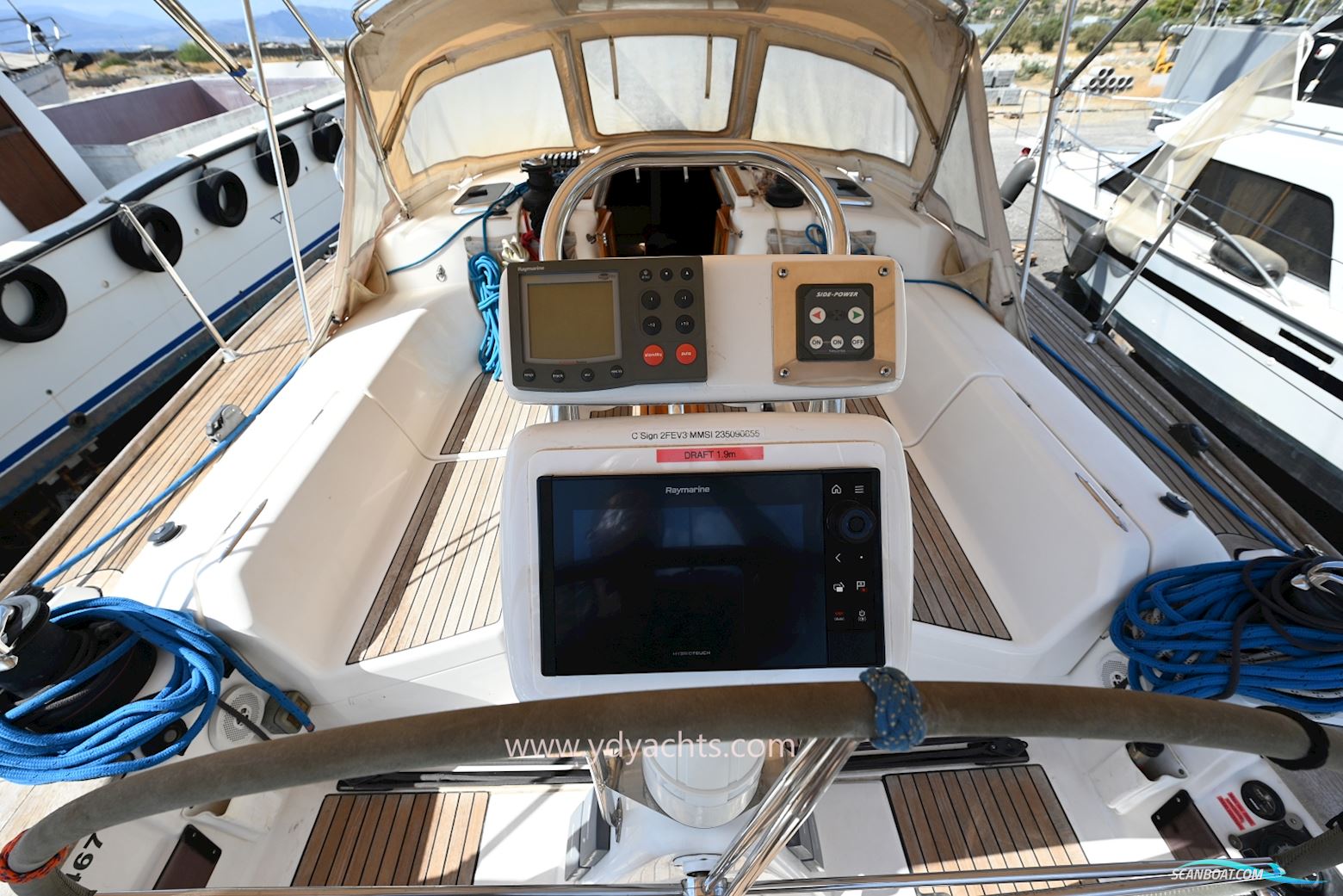 Dufour 44 Performance