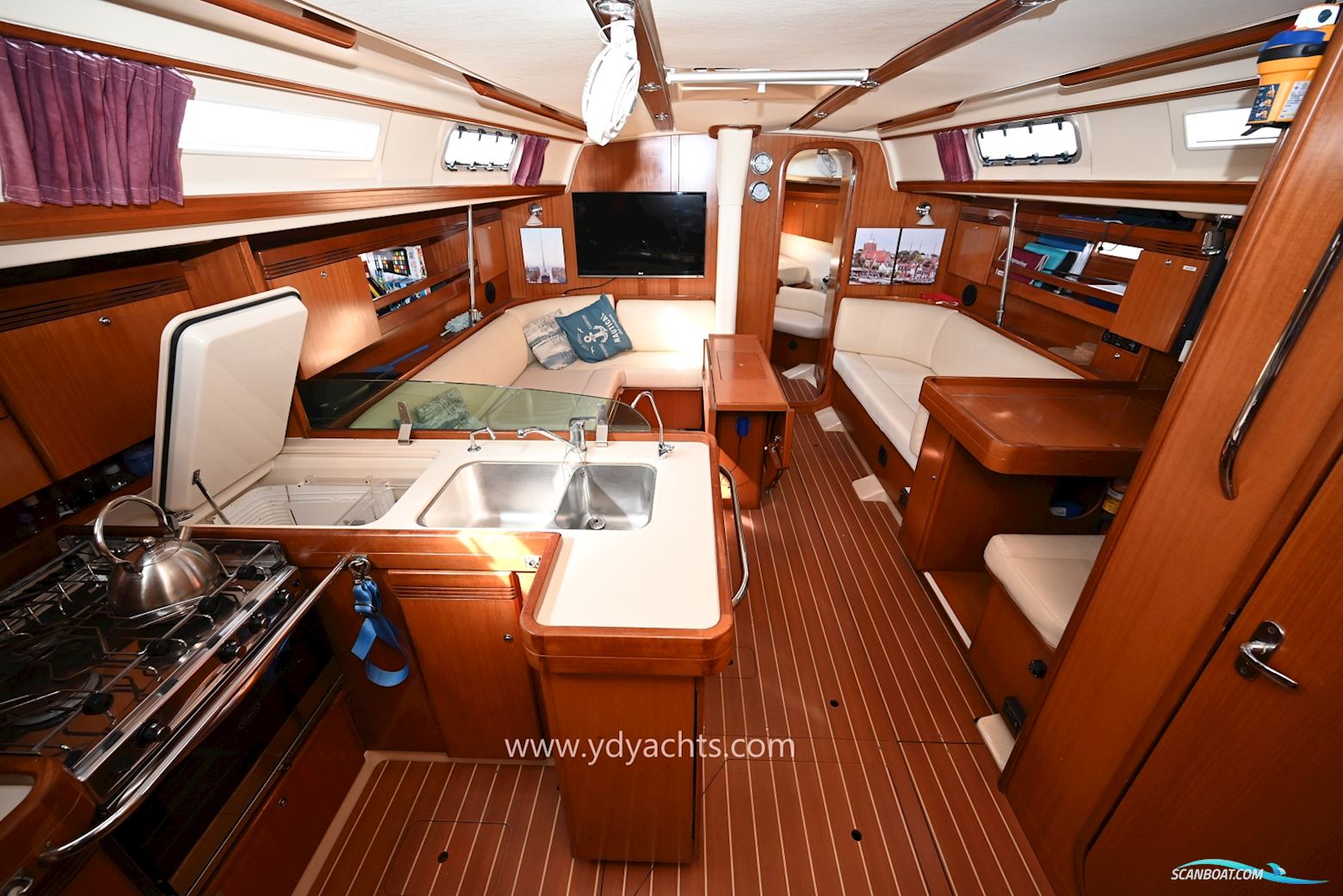 Dufour 44 Performance