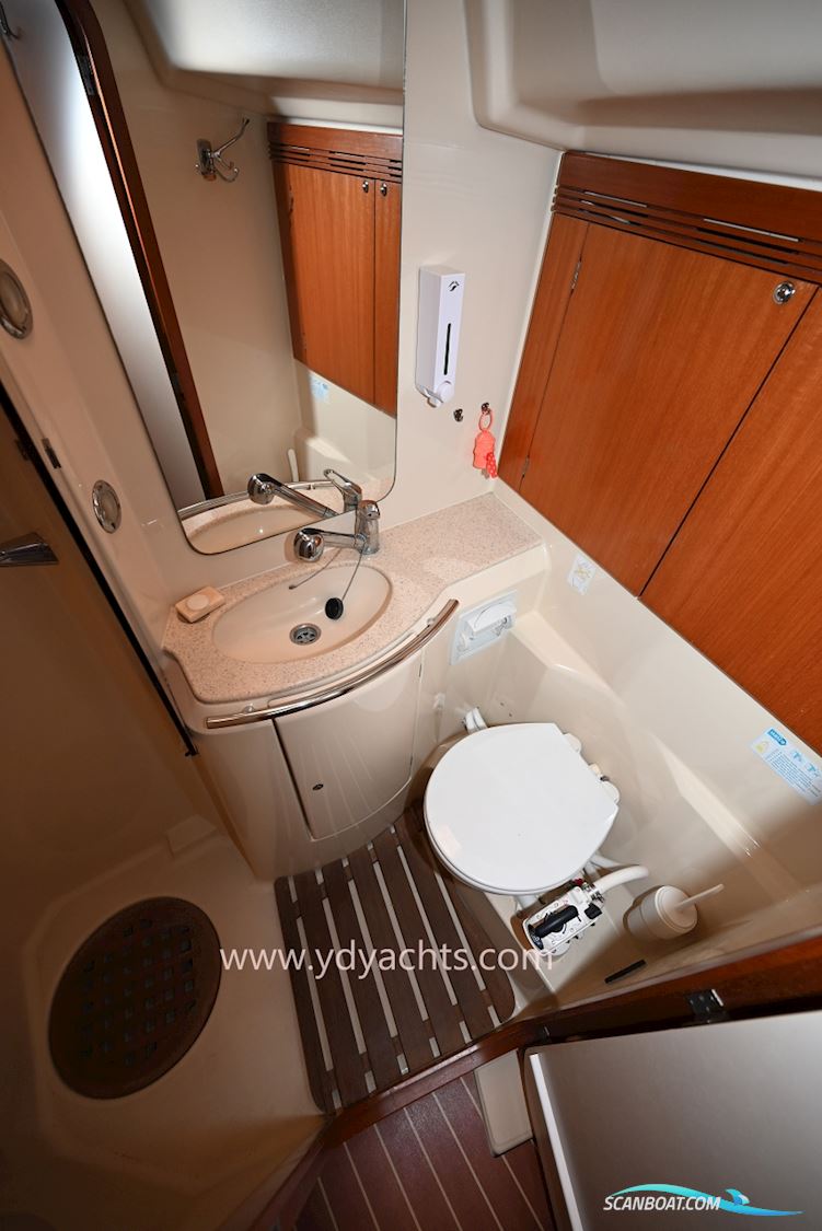 Dufour 44 Performance