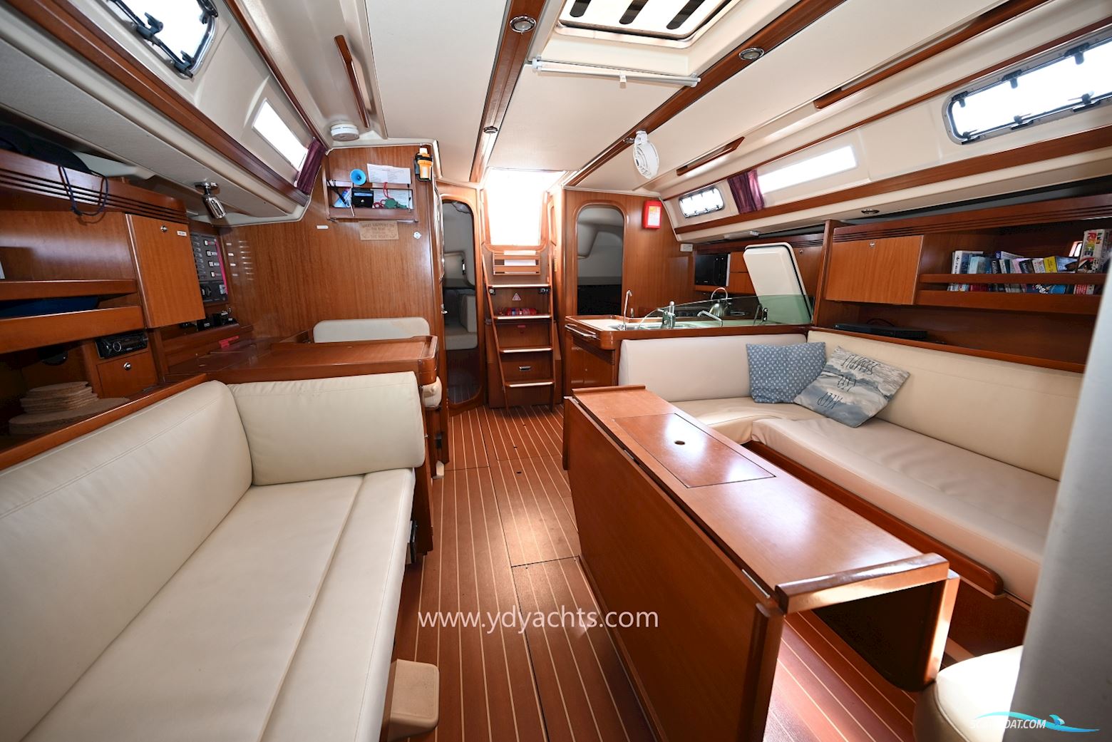 Dufour 44 Performance