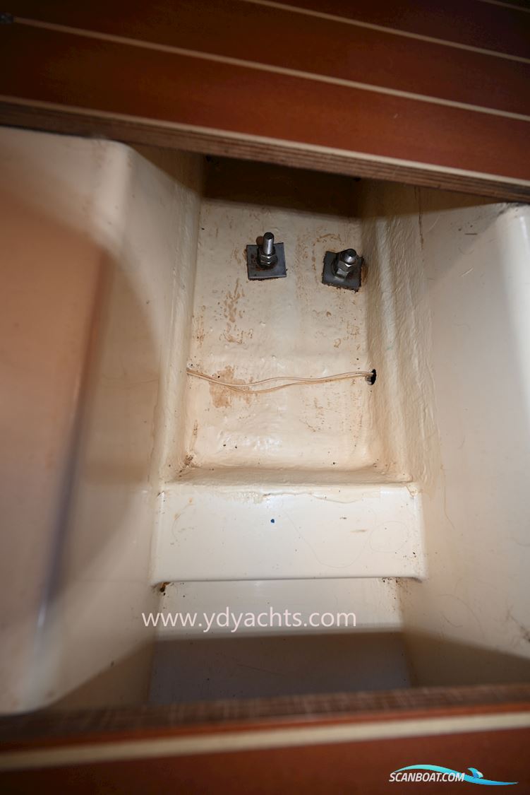 Dufour 44 Performance