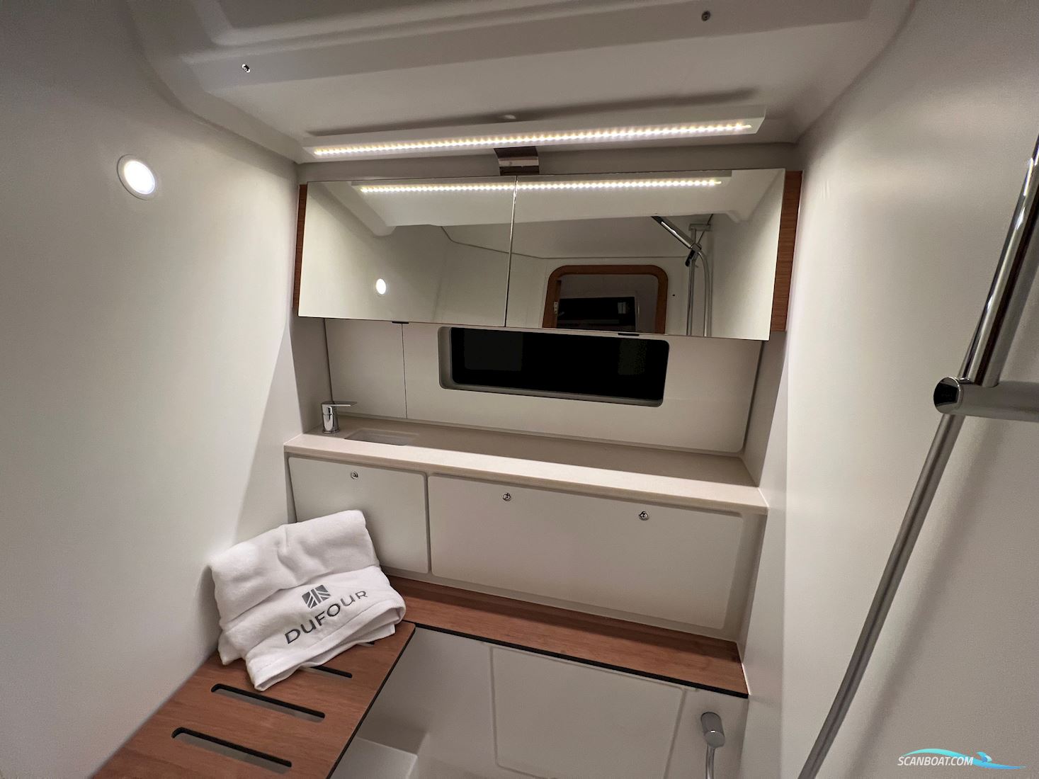 Dufour 44