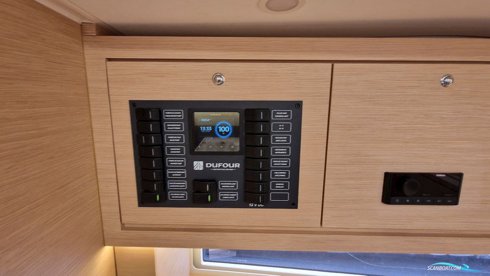 Dufour 470