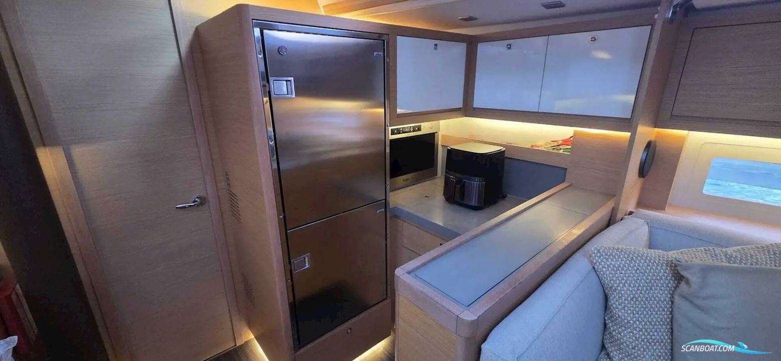 Dufour 530