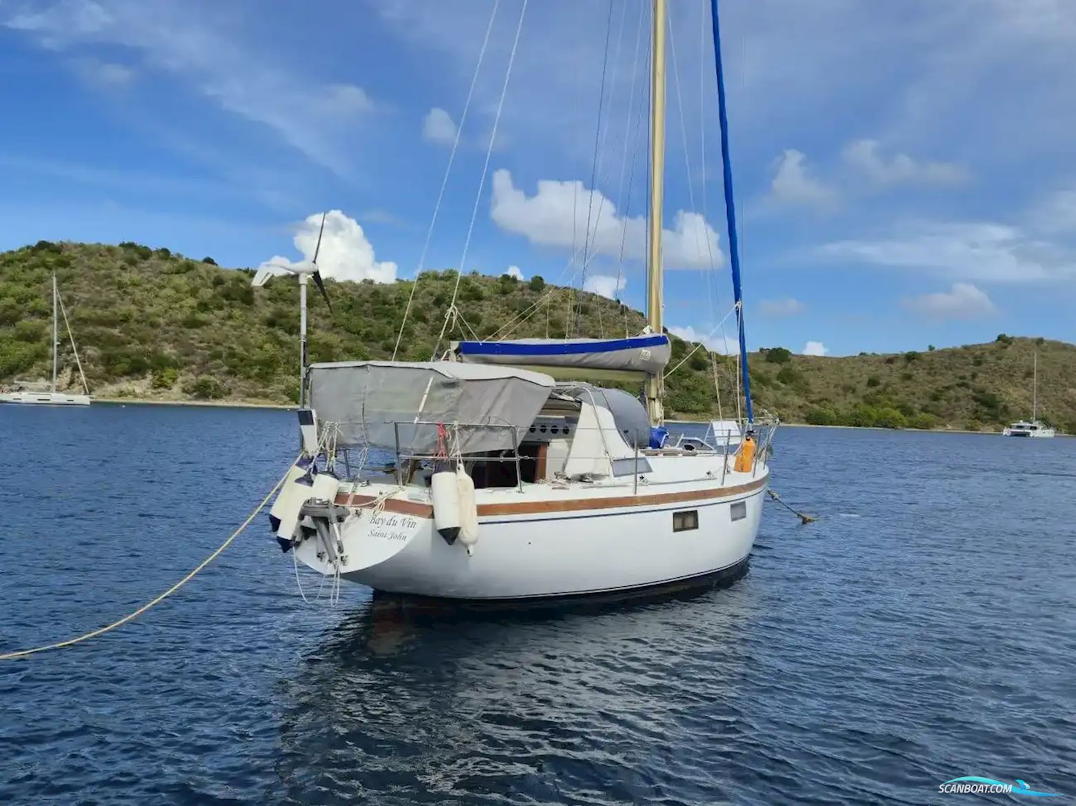 Dufour Apogee 35