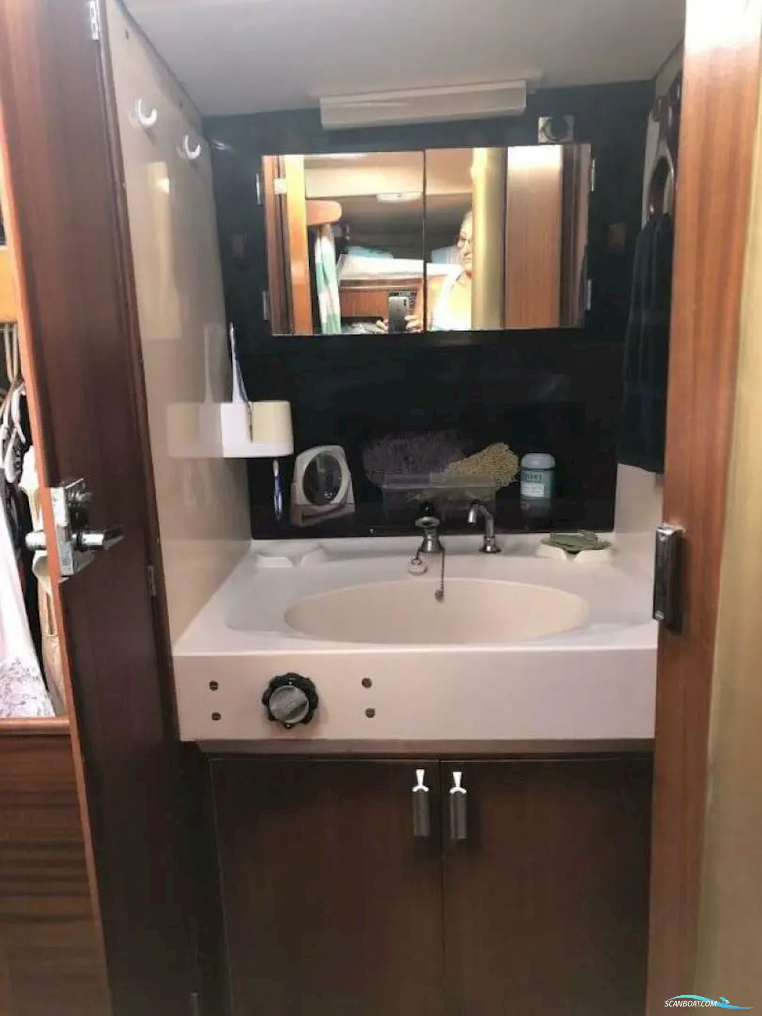 Dufour Apogee 35