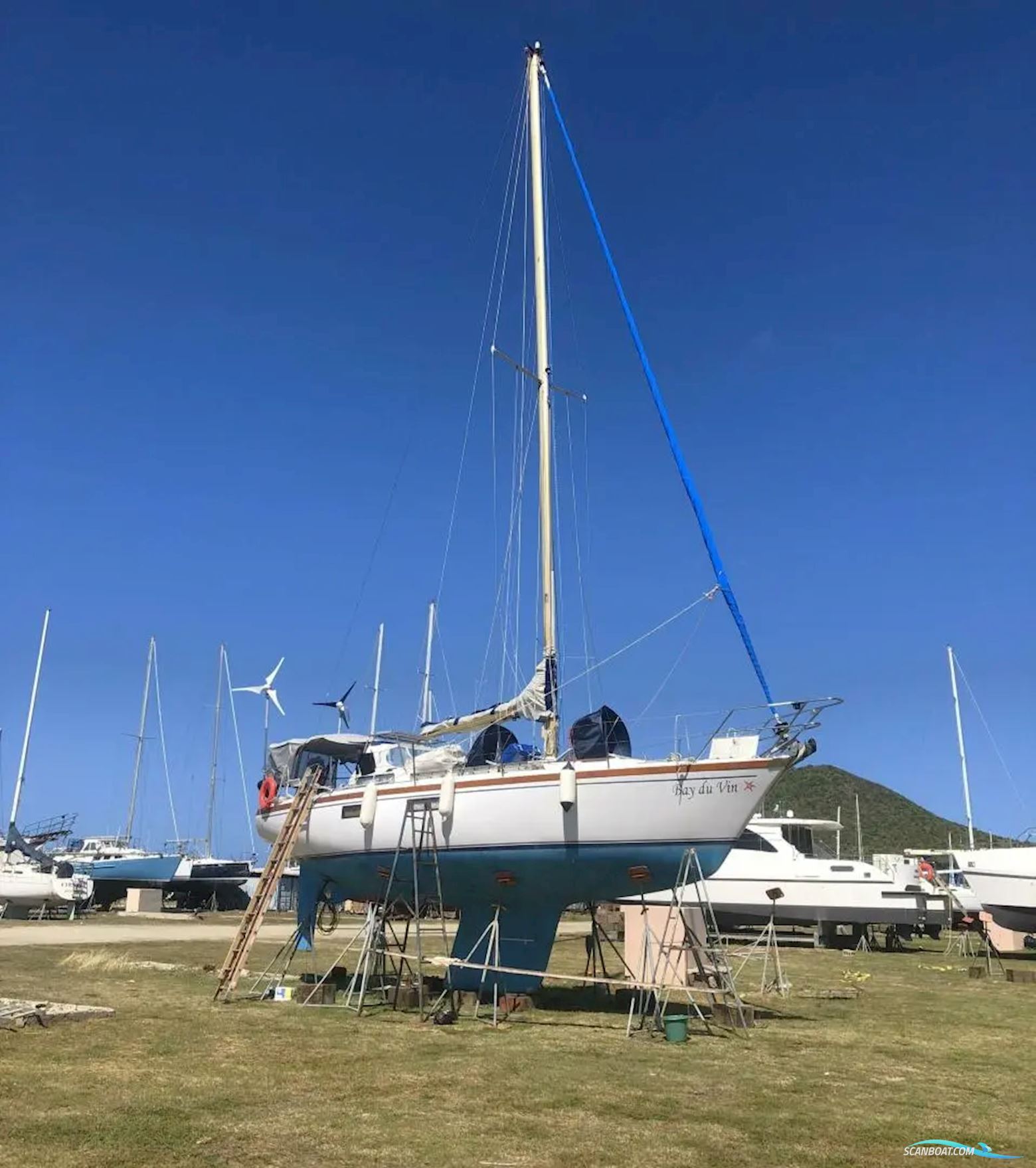 Dufour Apogee 35