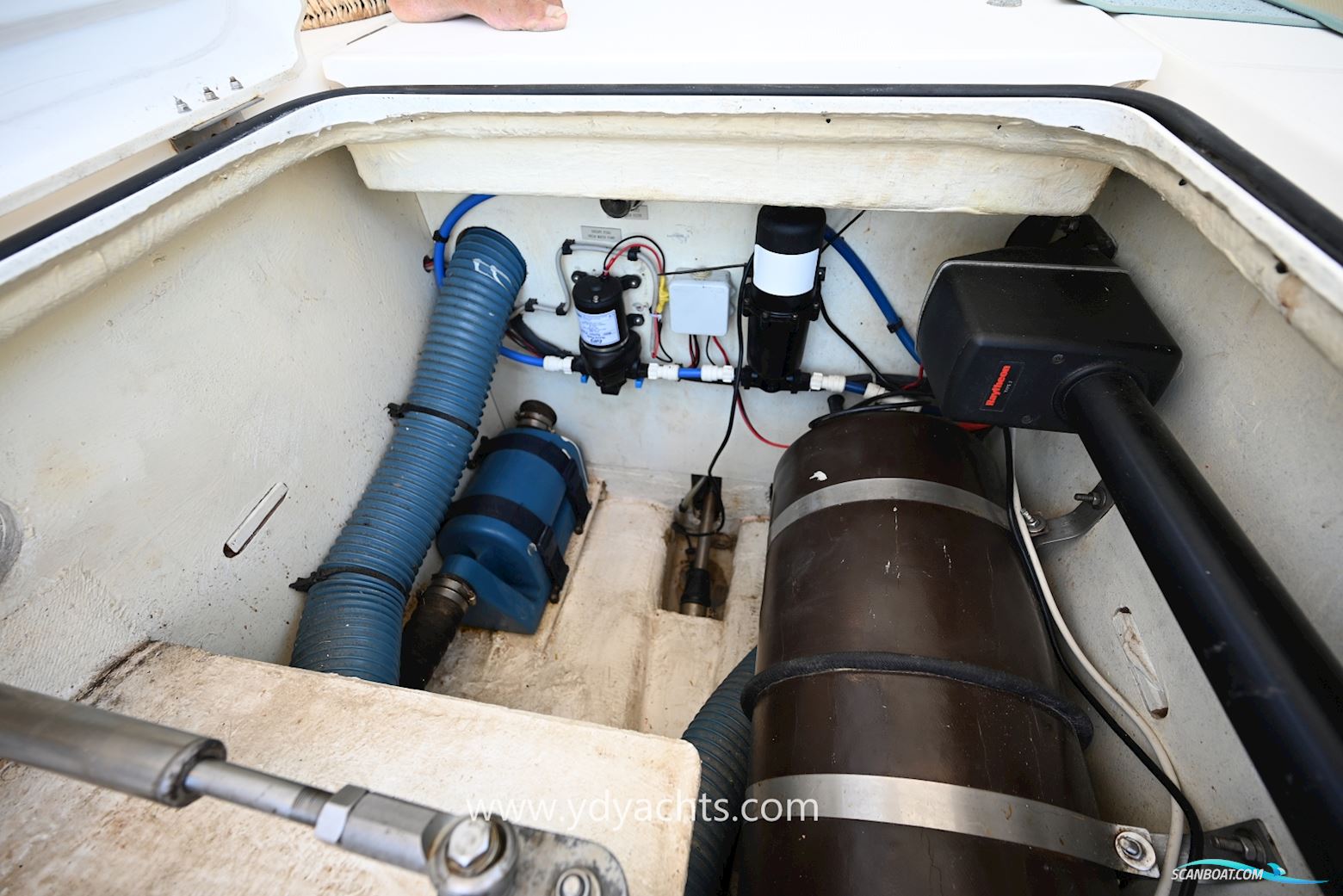 Dufour Atoll 43 Owner's Version