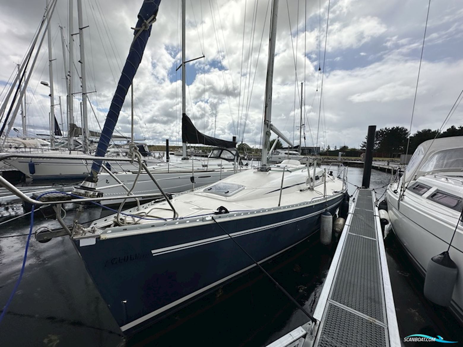 Elan 333 Sejlbåd 2006, med Yanmar 2GM20
 motor, Danmark