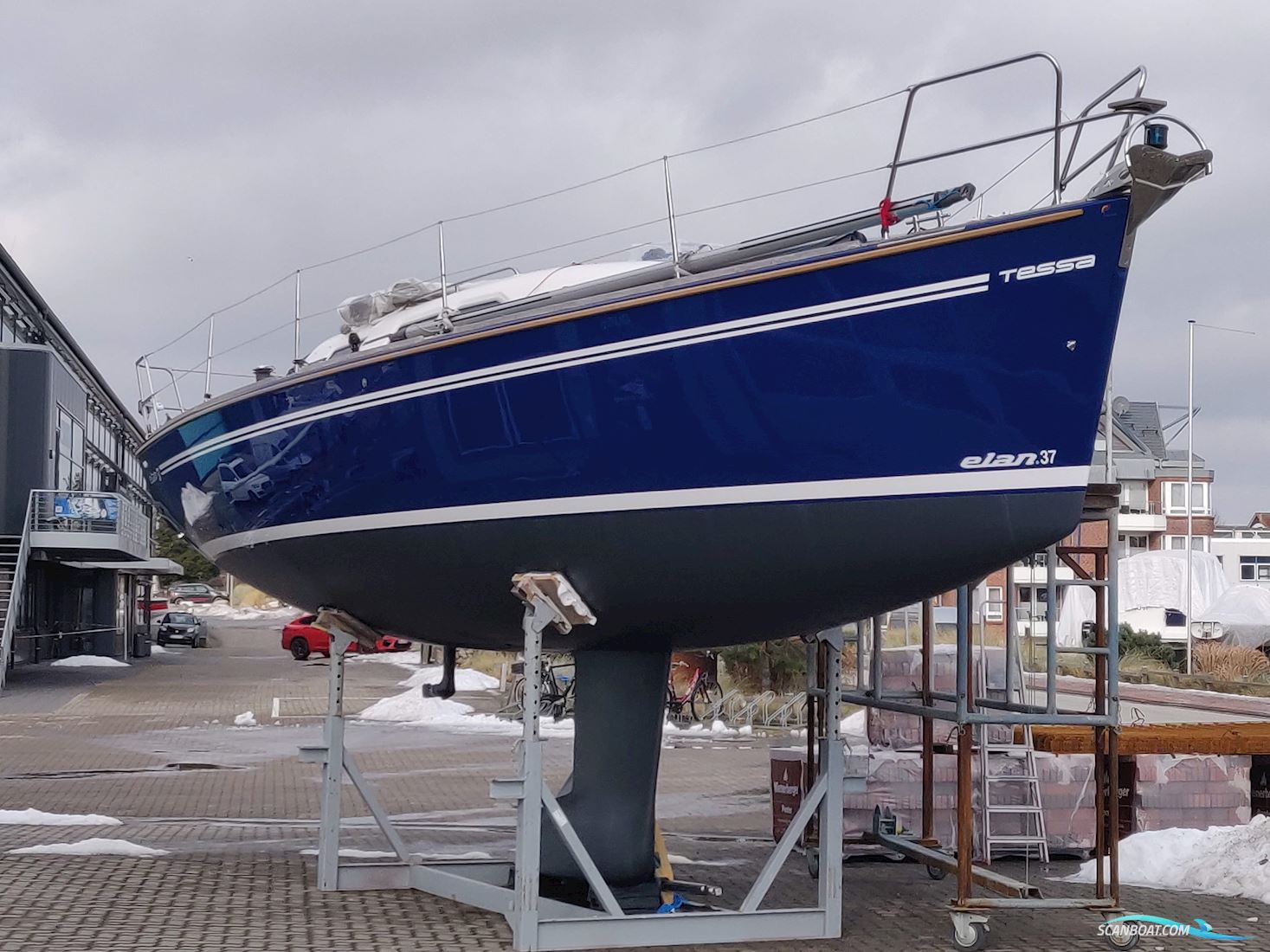 Elan 37