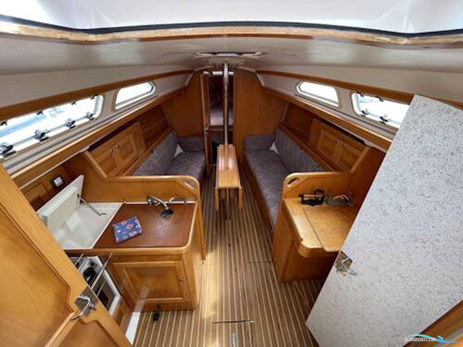 Elan Marine 295