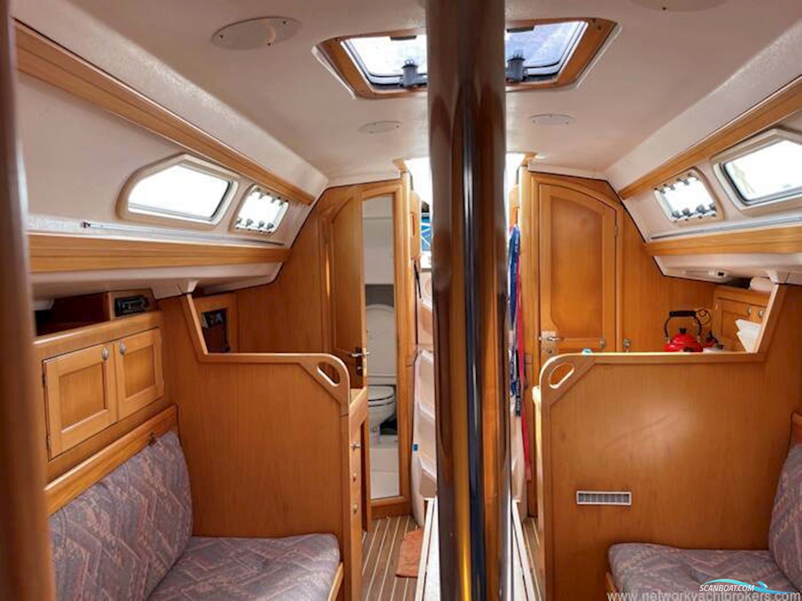 Elan Marine 295