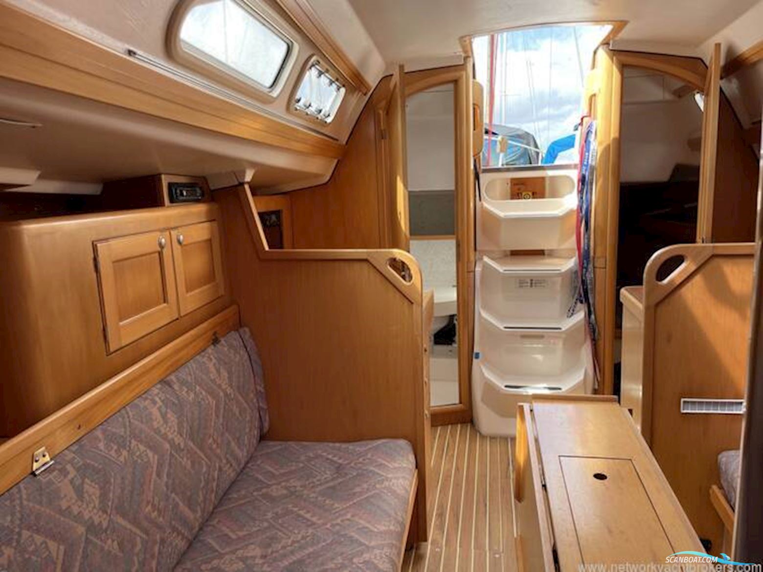 Elan Marine 295