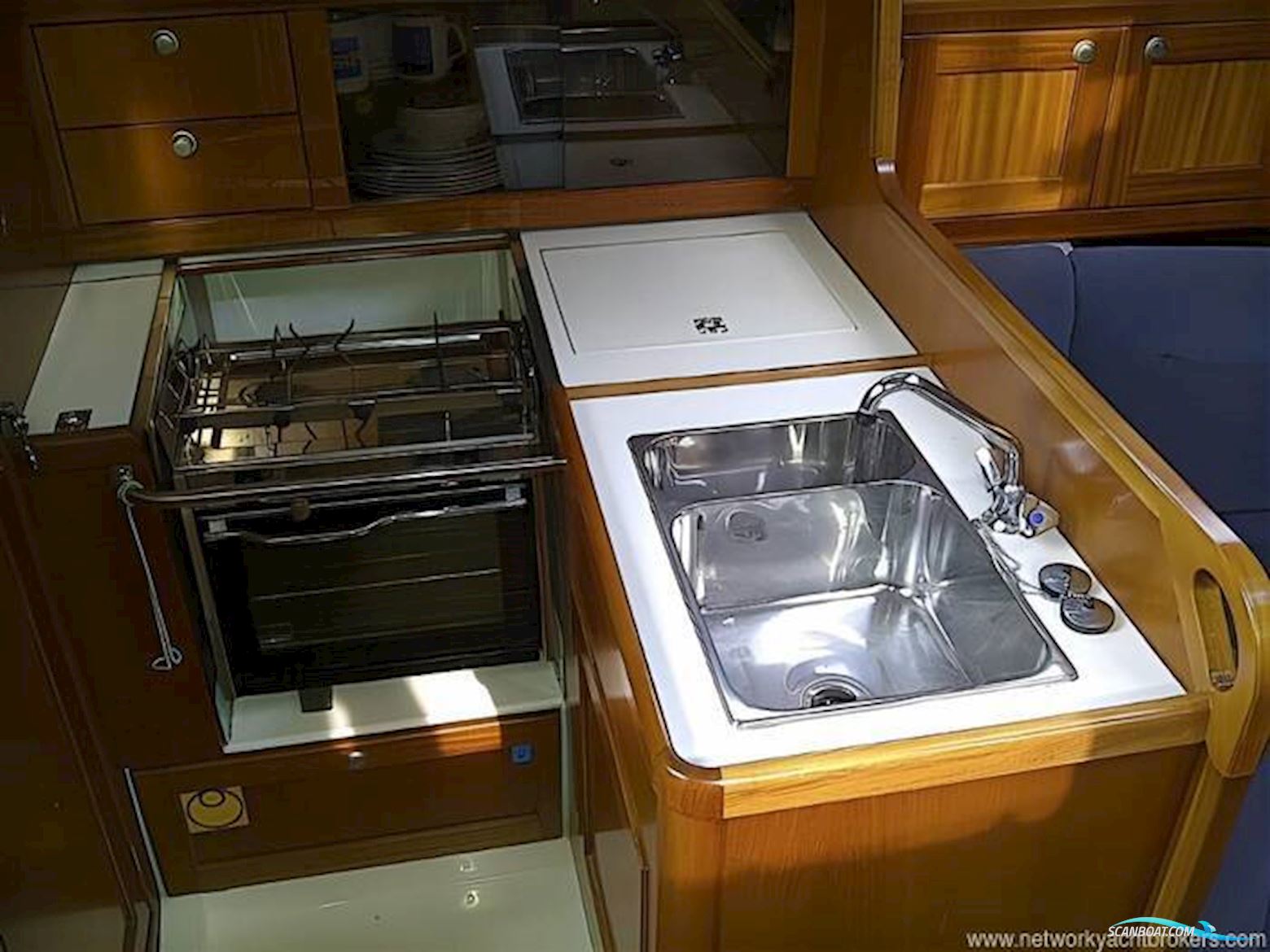 Elan Marine 333