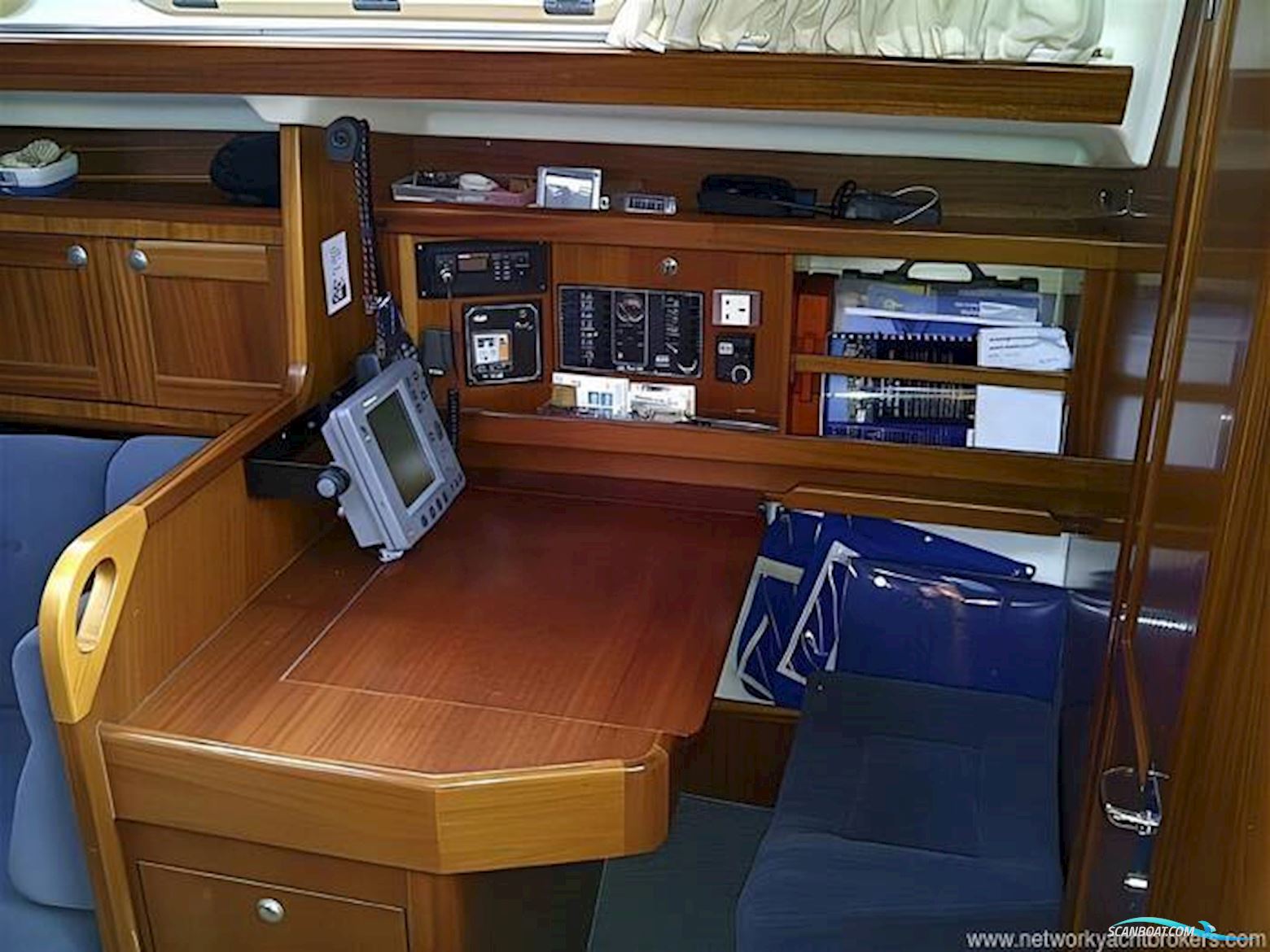 Elan Marine 333