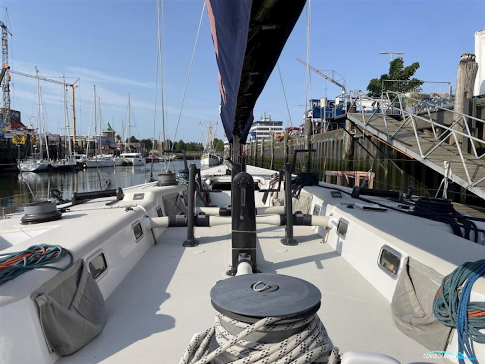 Eric Goetz Custom Sailboats 80