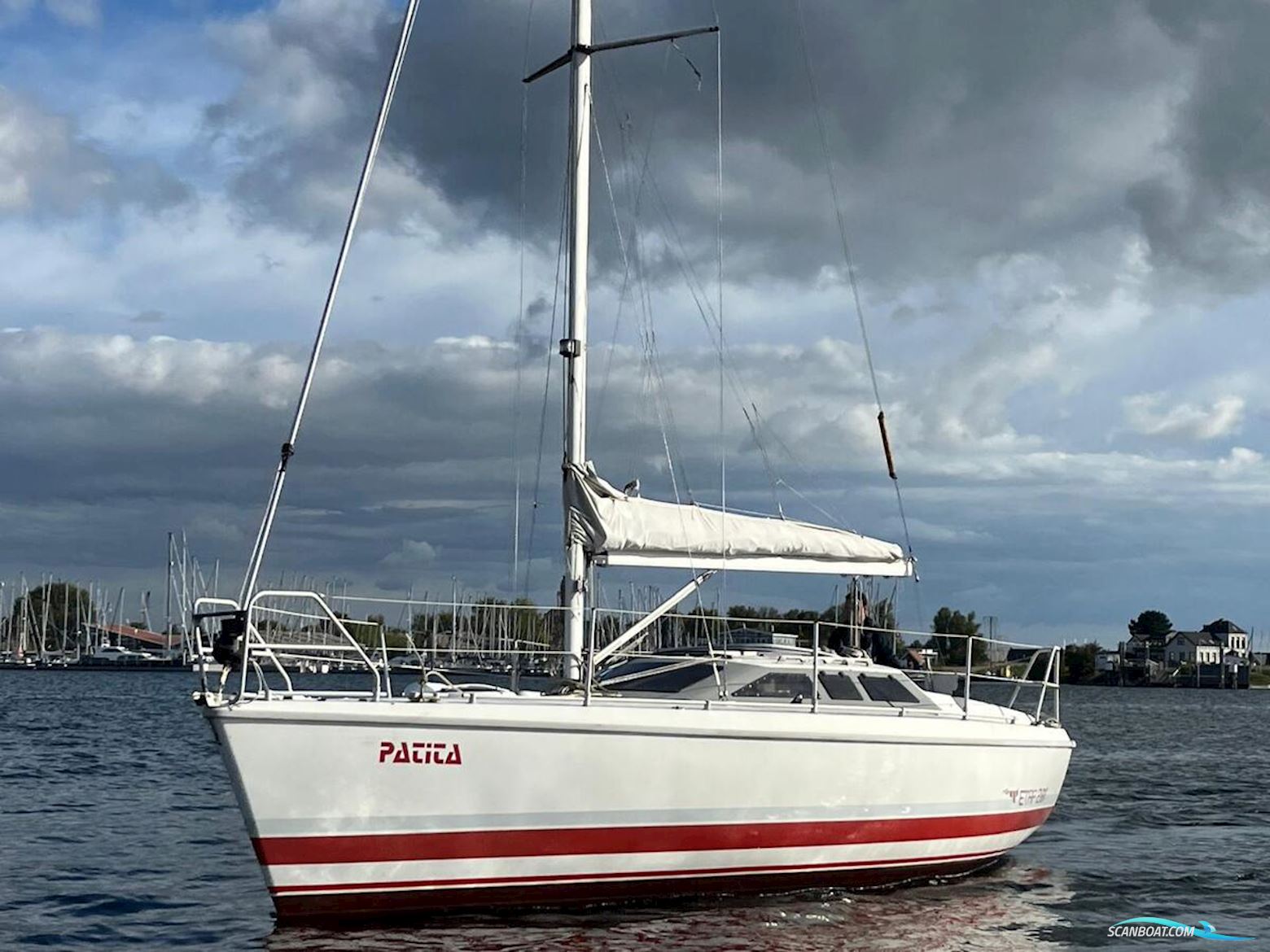 Etap 28i Sejlbåd 1992, Holland