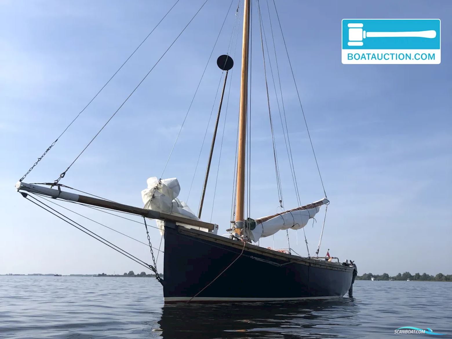 Falmouth Working Boat 690