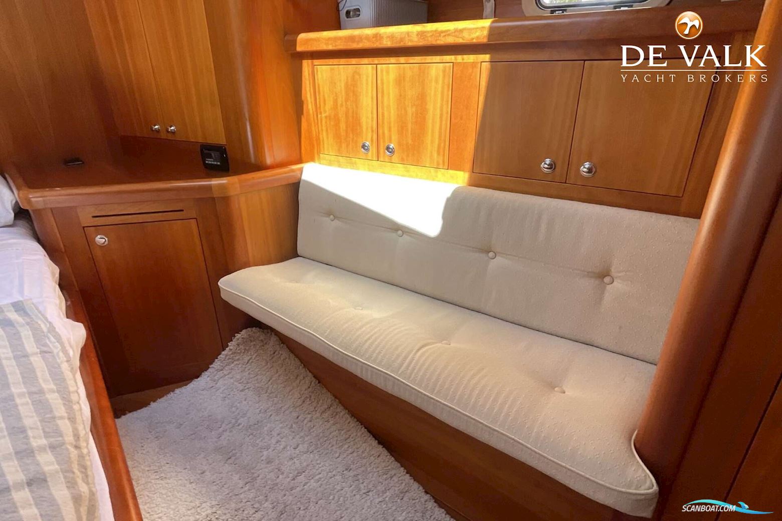 Farr 63 Pilot House