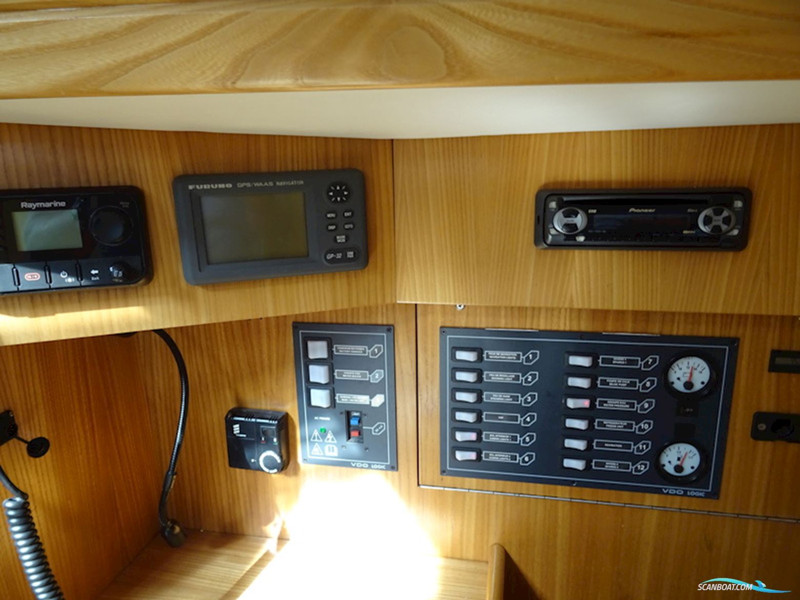 Feeling 36 Lift Keel