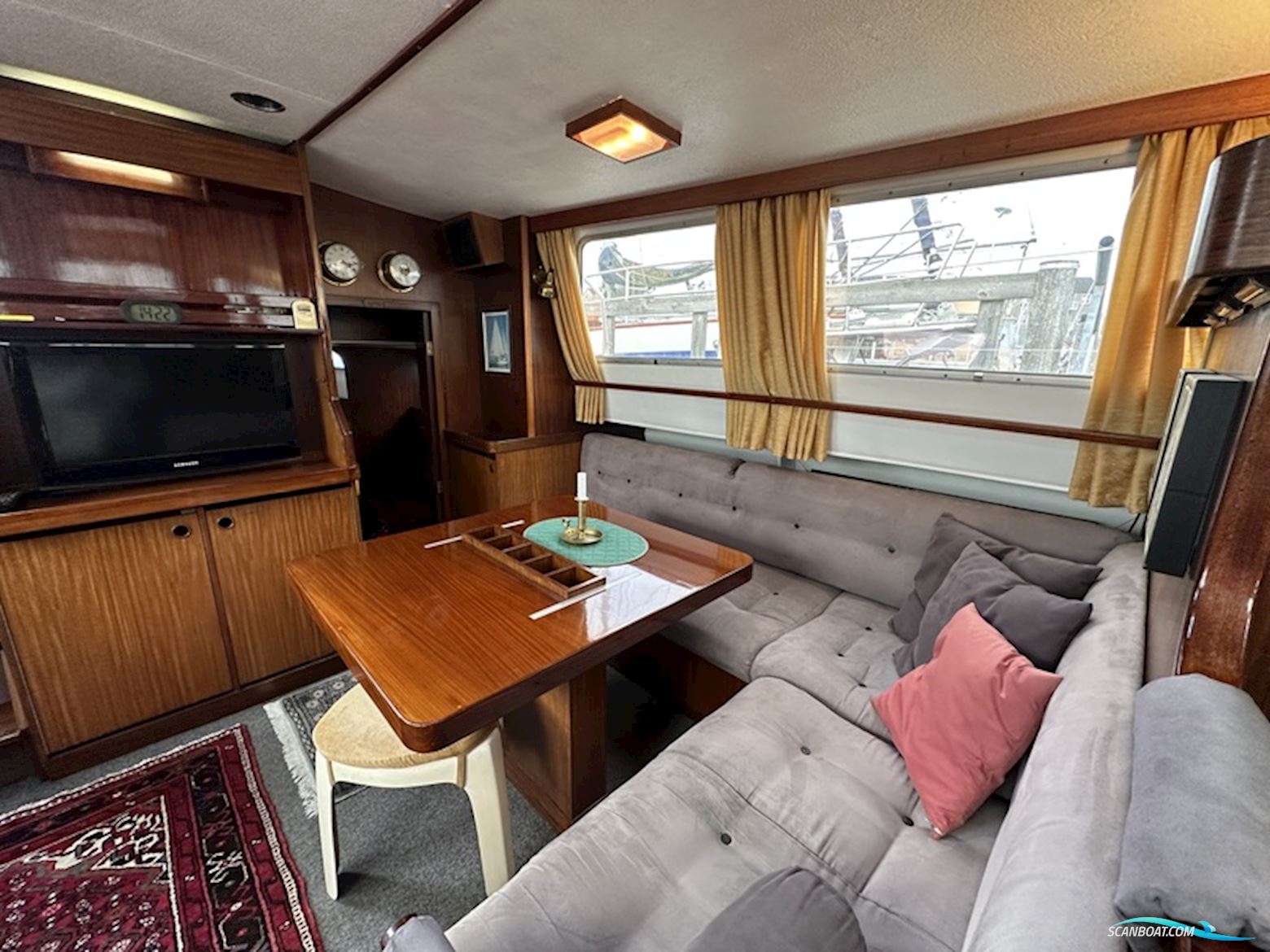 Finnrose 45 Deck saloon
