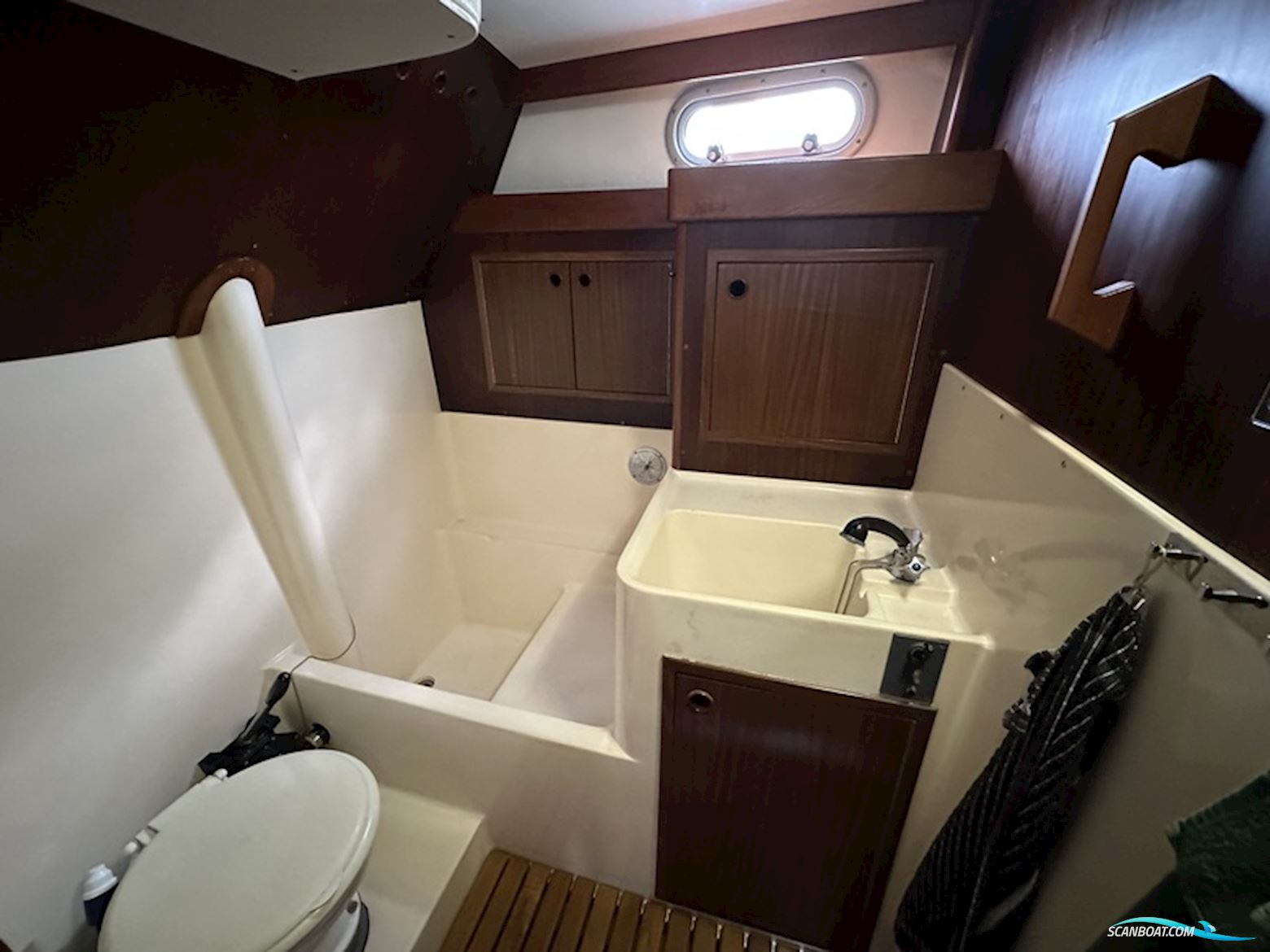 Finnrose 45 Deck saloon