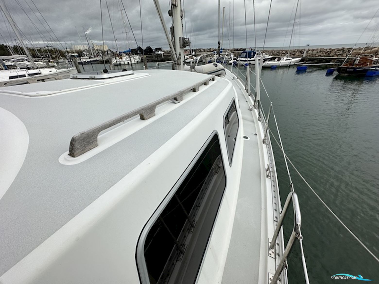 Finnrose 45 Deck saloon