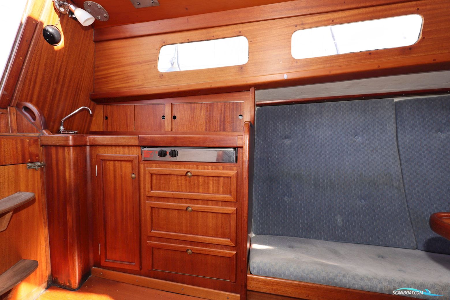 First Class One Off 40