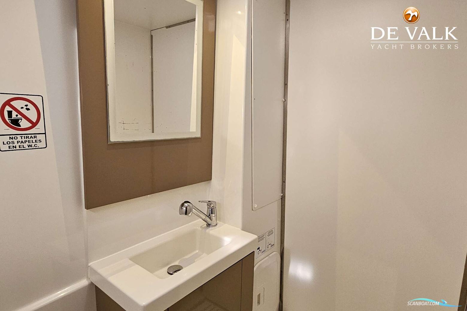 Fountaine Pajot Astrea 42
