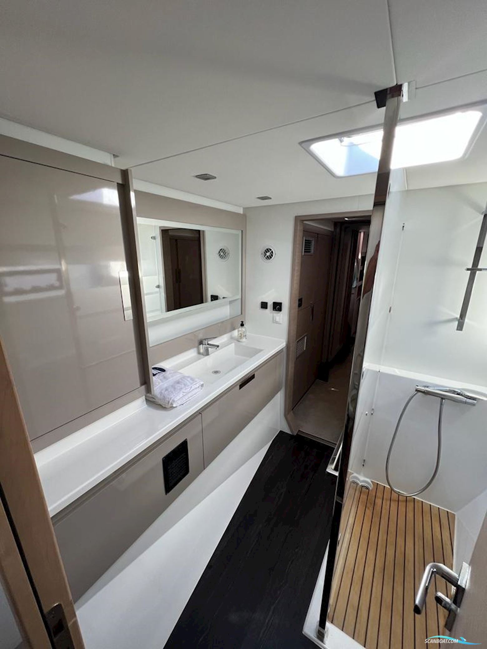 Fountaine Pajot Elba 45