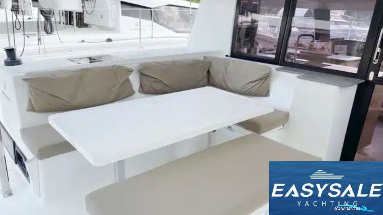 Fountaine Pajot Helia 44