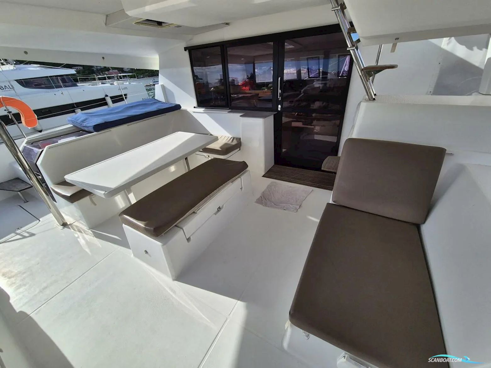 Fountaine Pajot Saona 47
