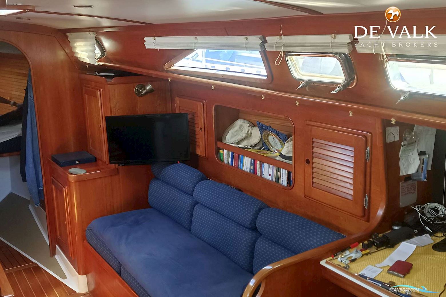Freedom 38