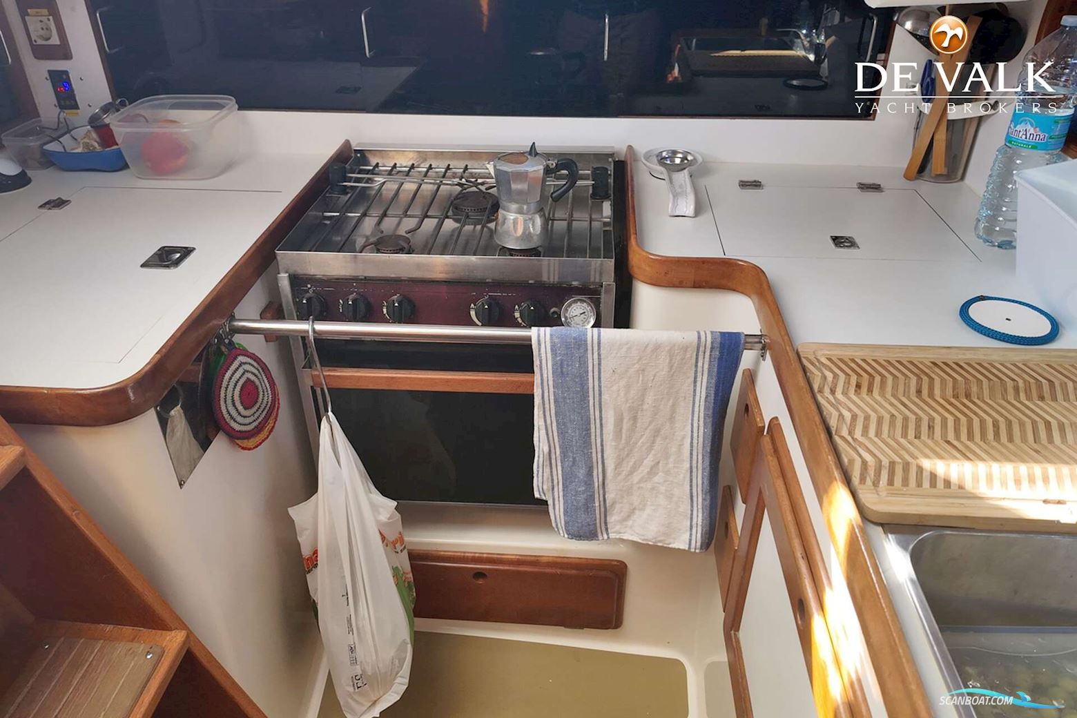 Freedom 38