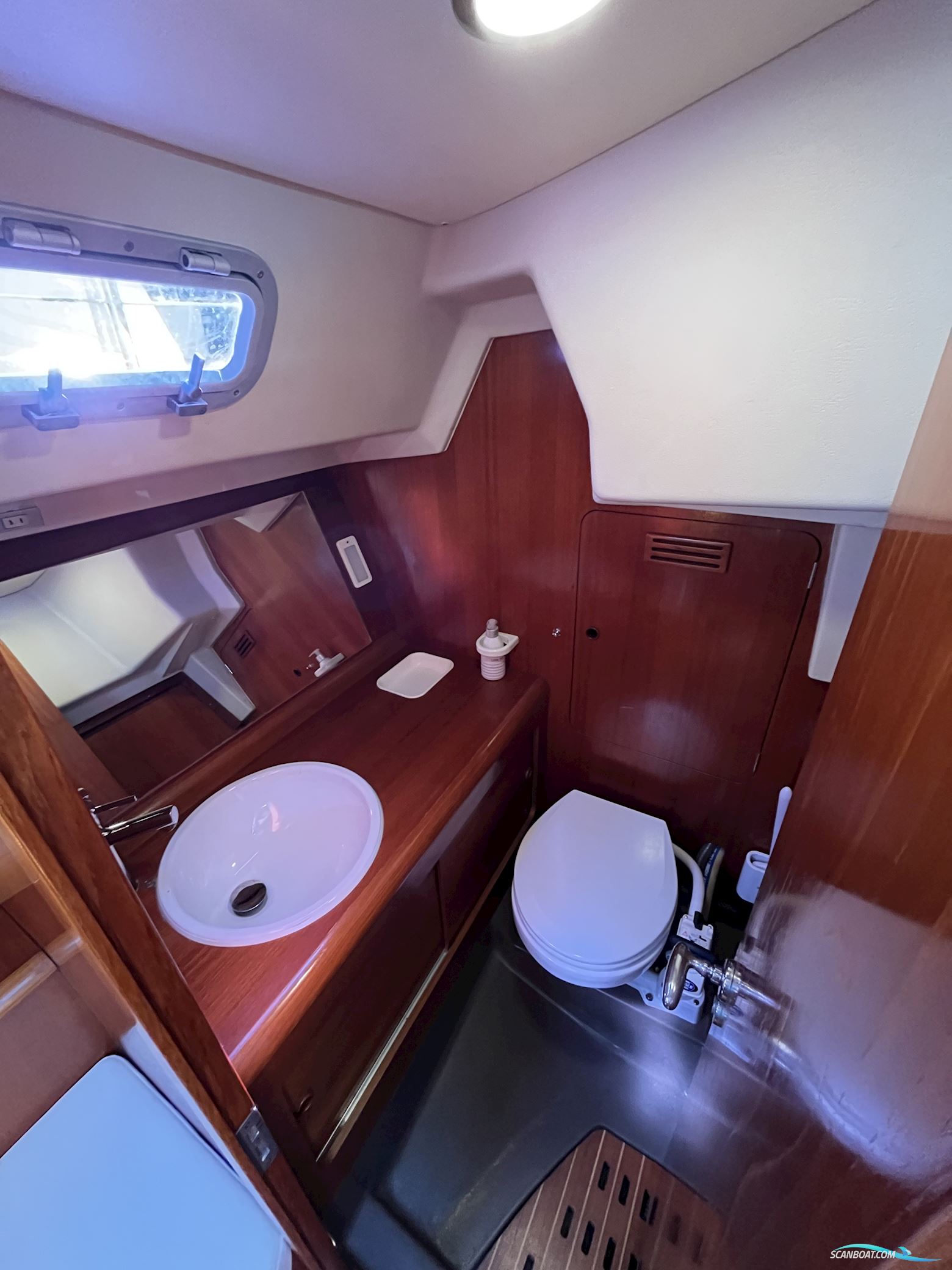 Grand Soleil 38