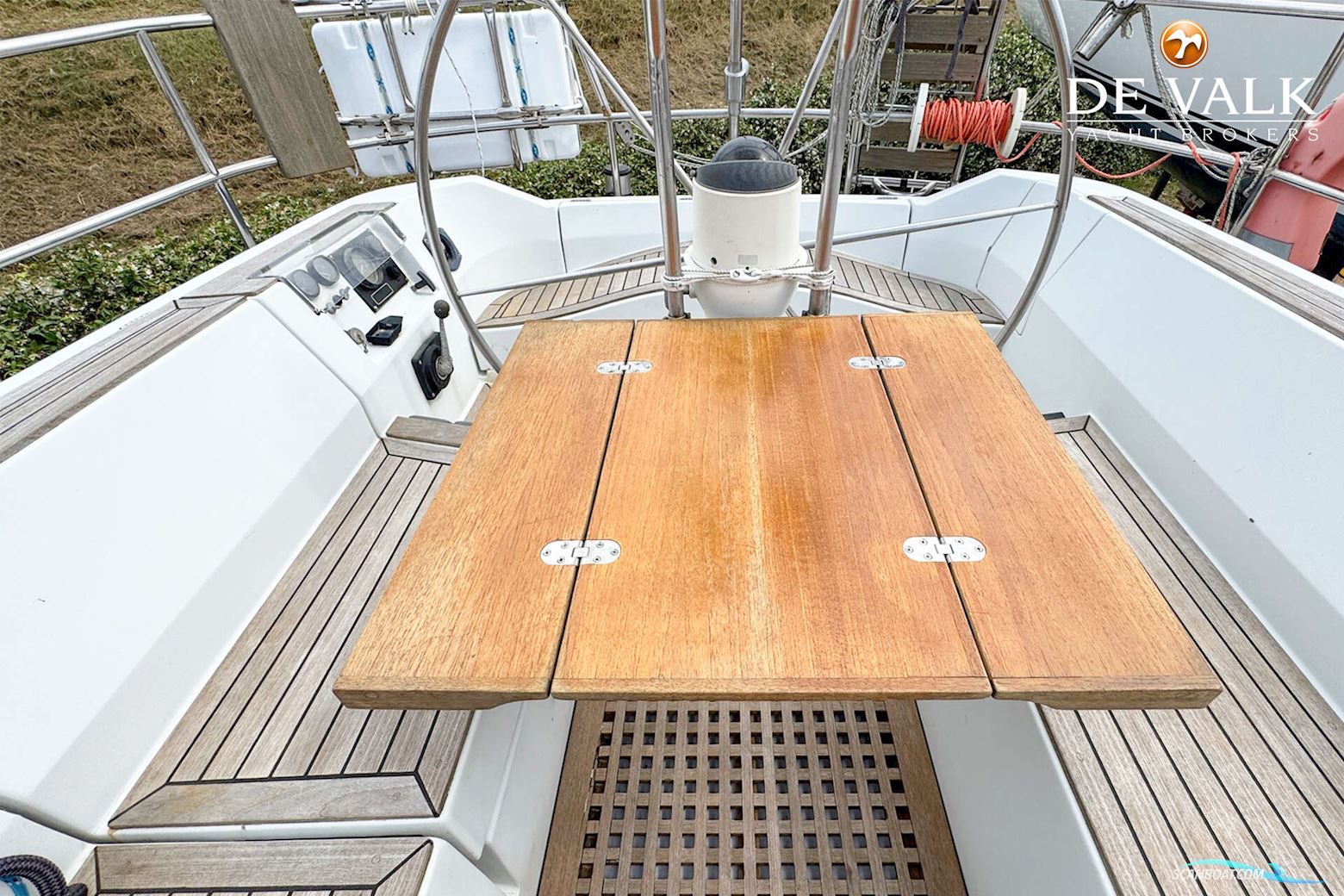 Grand Soleil 38