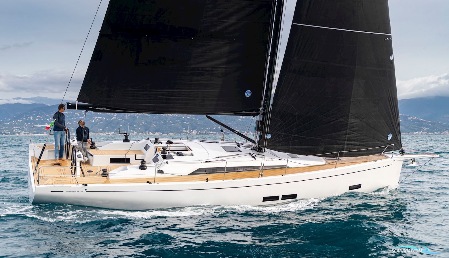 Grand Soleil 44