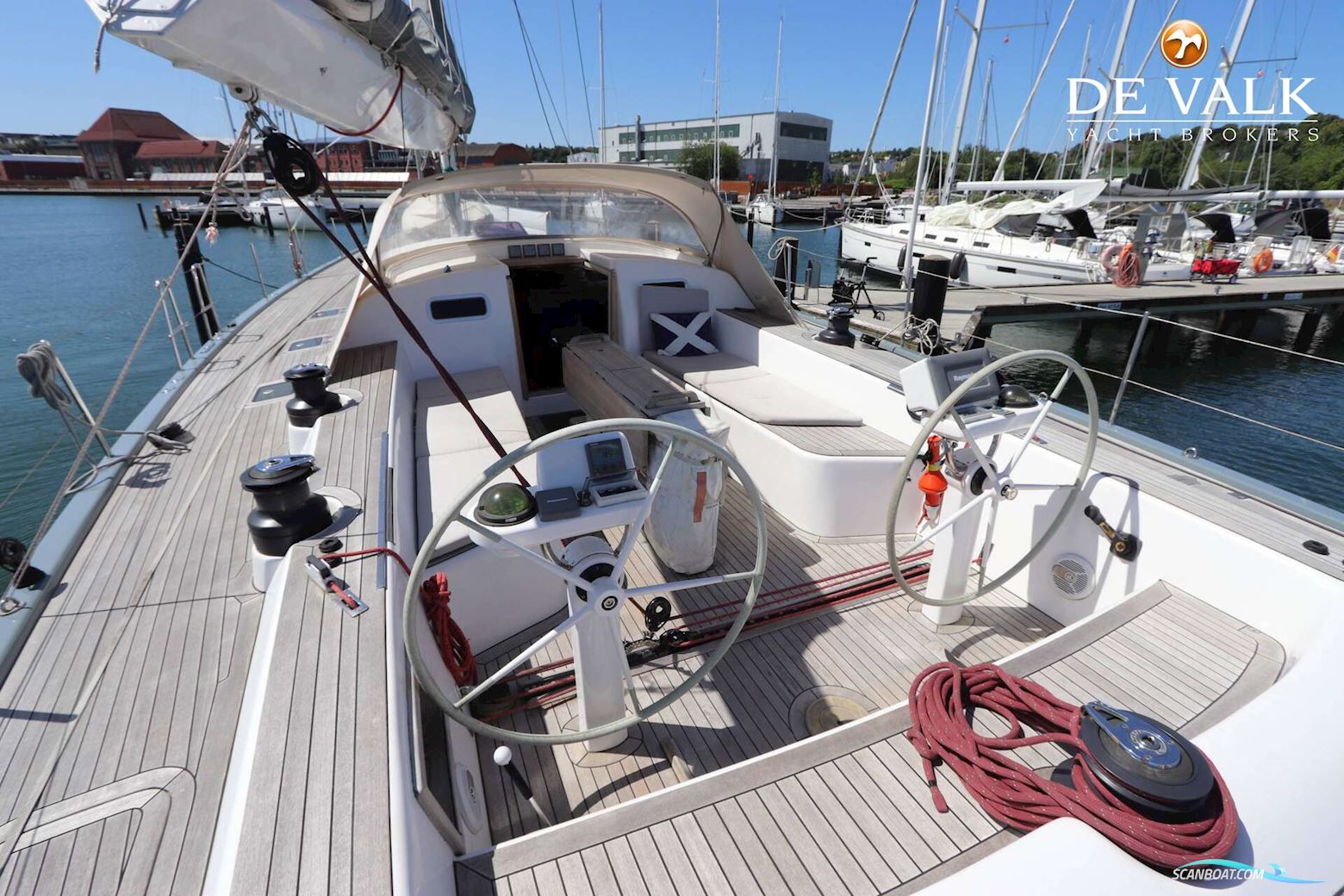 Grand Soleil 70