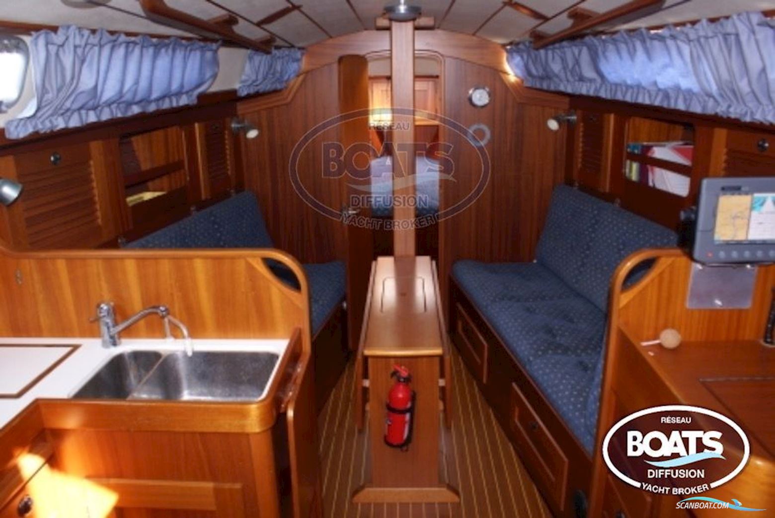 HALLBERG RASSY  31 SCANDINAVIA Sejlbåd 2001, med VOLVO PENTA motor, Frankrig