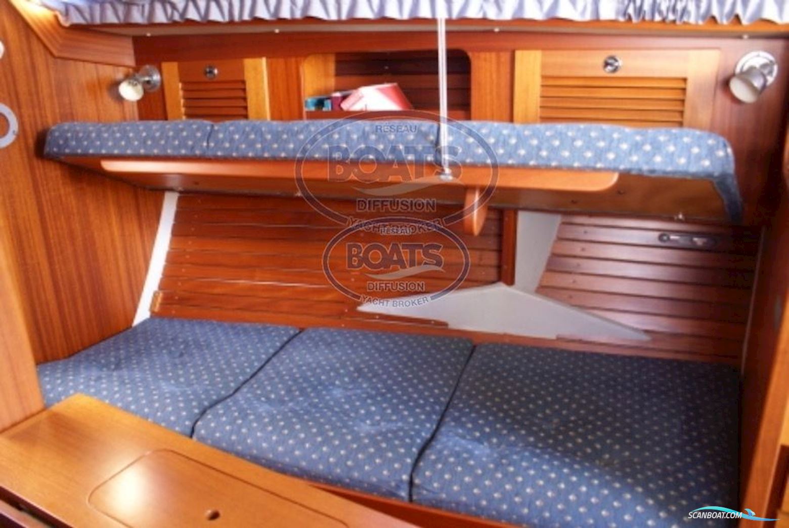 HALLBERG RASSY  31 SCANDINAVIA