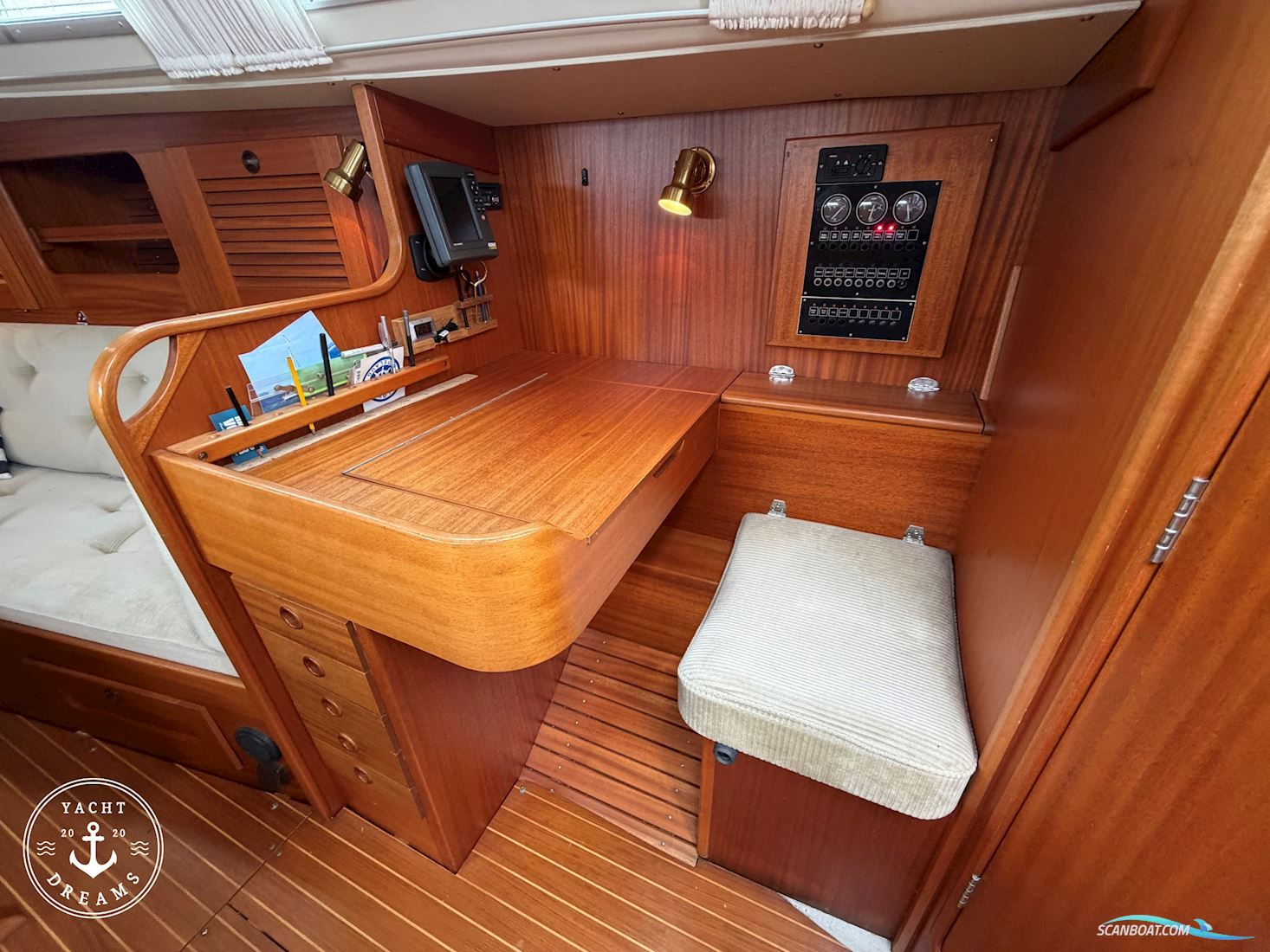 Hallberg Rassy 31 MKII
