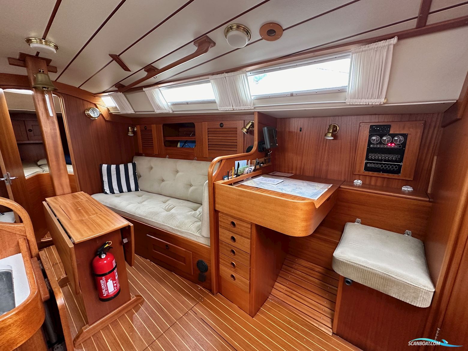 Hallberg-rassy 31