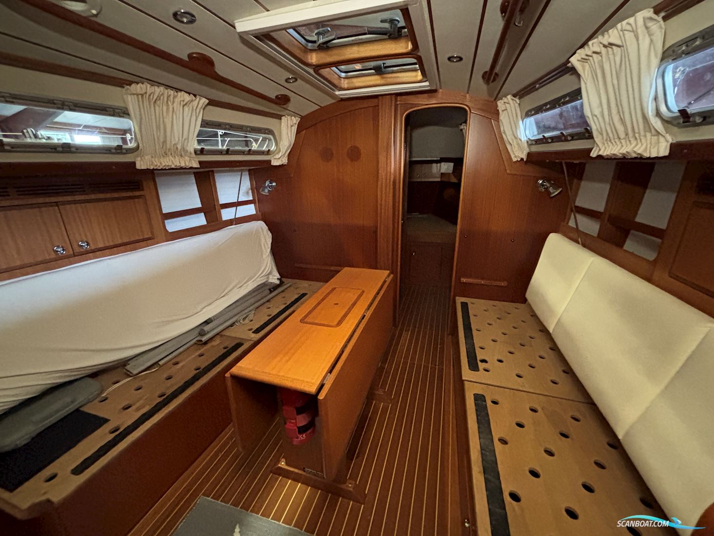Hallberg Rassy 310